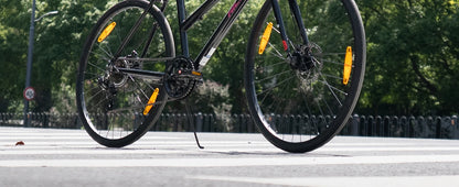 HILAND Cityrad 700C Herren Damen Student Aluminiumlegierung Pendler Stadtfahrrad, 7-Gang, mit Schutzblechen, Gepäckträger